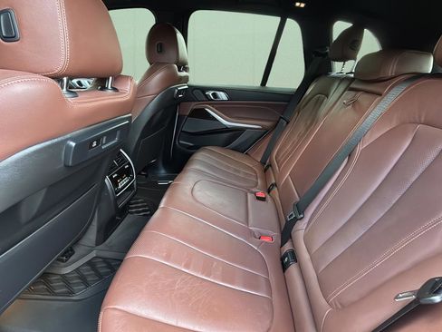 Used 2021 BMW X5 sDrive40i w/ M Sport Package RWD image 16