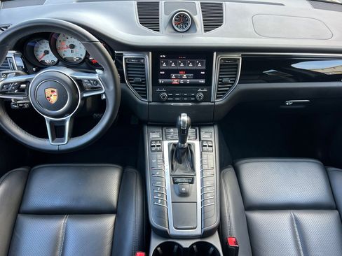 Used 2018 Porsche Macan GTS image 13