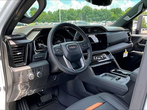 New 2026 GMC Sierra 2500 AT4 w/ Technology Package AWD/4WD image 6
