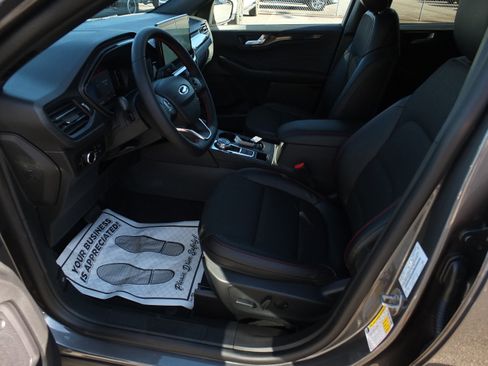 New 2026 Ford Escape ST-Line w/ Tech Pack #1 FWD image 17