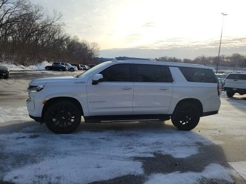 Used 2023 Chevrolet Suburban High Country image 48