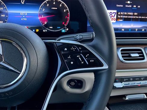 Used 2025 Mercedes-Benz GLE 350 4MATIC image 21