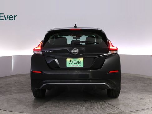 Used 2025 Nissan Leaf S FWD image 15