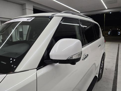 Used 2023 Nissan Armada SL w/ Captain's Chairs Package image 12