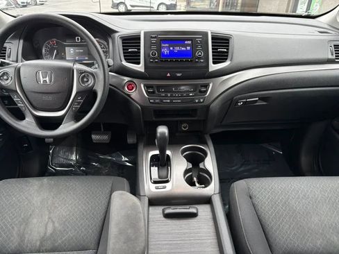 Used 2017 Honda Ridgeline Sport image 10