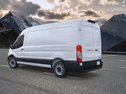 New 2026 Ford Transit 250 148 Medium Roof w/ Load Area Protection Package RWD image 4