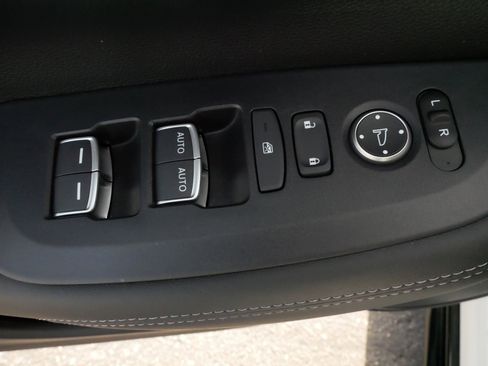 Used 2024 Honda HR-V EX-L image 19