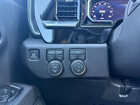 New 2026 Chevrolet Silverado 1500 LT Trail Boss w/ Convenience Package II AWD/4WD image 24