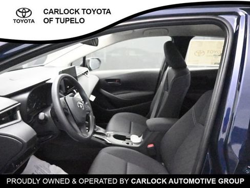 Used 2025 Toyota Corolla LE FWD image 11
