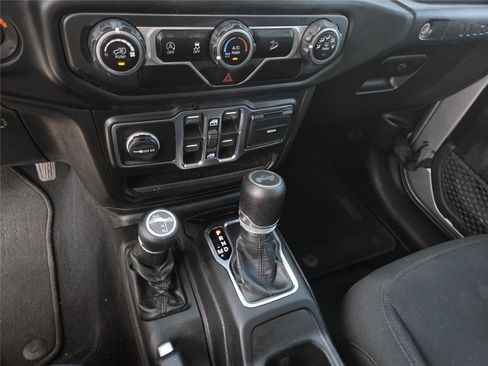Used 2020 Jeep Wrangler Unlimited Sport S AWD/4WD image 14
