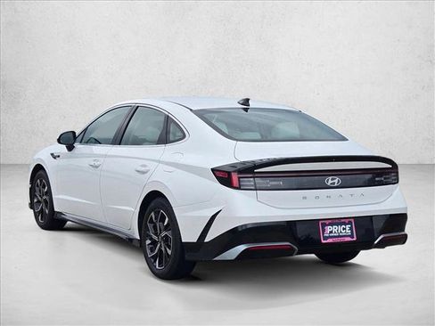 Used 2024 Hyundai Sonata SEL FWD image 7