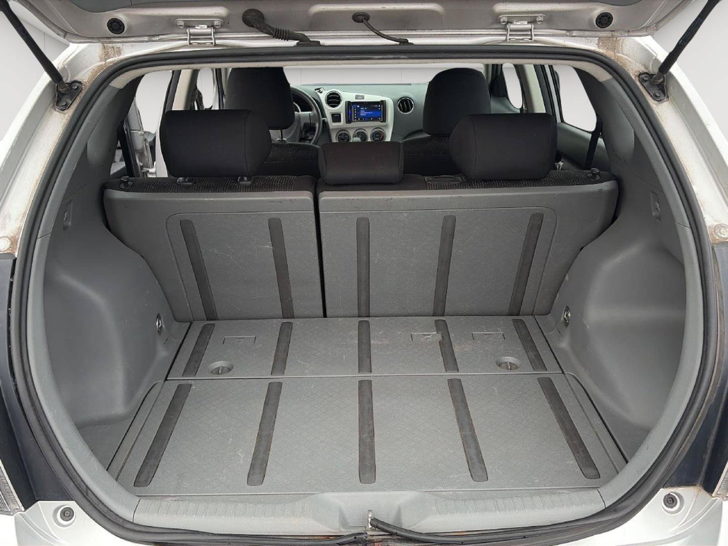 Used 2009 Pontiac Vibe w/ Preferred Package FWD image 15