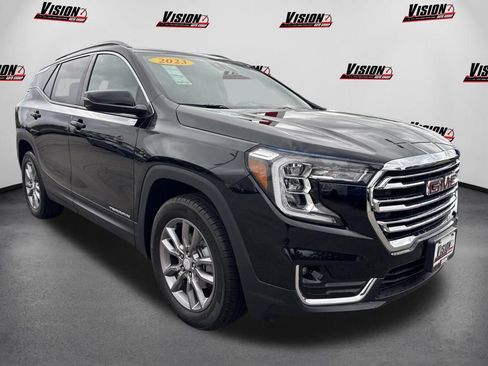 Used 2023 GMC Terrain SLT AWD/4WD image 3