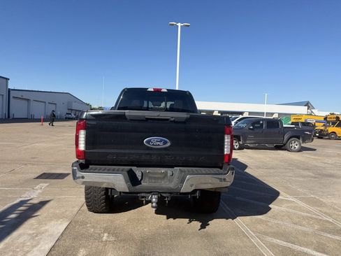 Used 2019 Ford F250 Lariat w/ Lariat Ultimate Package image 6