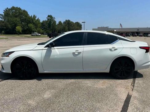Used 2022 Nissan Altima 2.5 SR FWD image 5