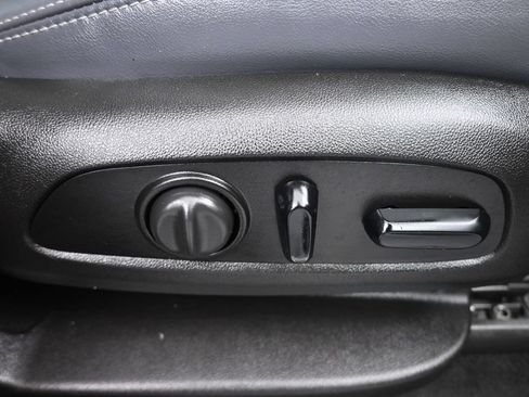 Used 2018 Buick Enclave Essence AWD/4WD image 52