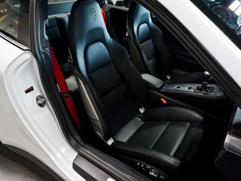 Used 2018 Porsche 911 GT3 RS image 41