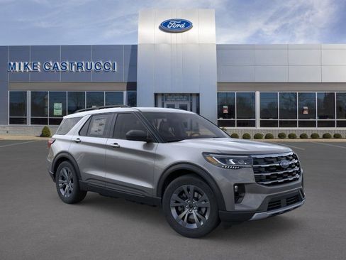 New 2026 Ford Explorer Active w/ Active Comfort Package AWD/4WD image 7