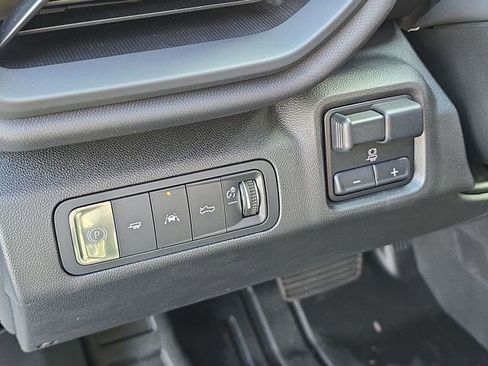 Used 2024 Chevrolet Silverado EV W/T image 17