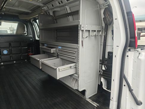 Used 2021 Chevrolet Express 2500 w/ Driver Convenience Package image 8