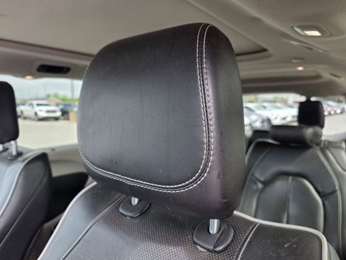 Used 2022 Chrysler Pacifica Limited FWD image 22