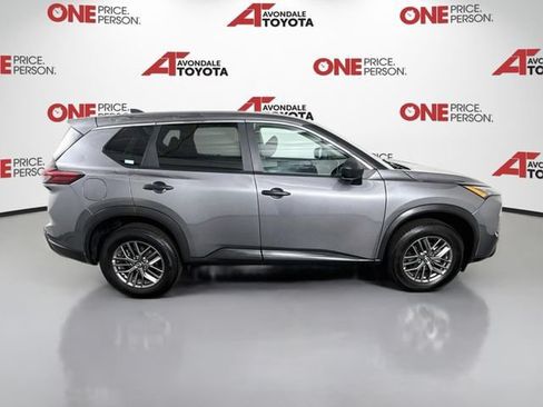 Used 2024 Nissan Rogue S AWD/4WD image 8