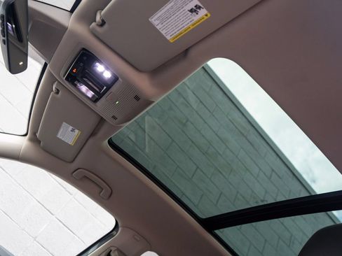 Certified 2026 Volkswagen Atlas Peak Edition AWD/4WD image 32