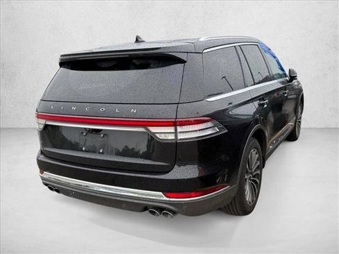 Used 2020 Lincoln Aviator Reserve w/ Elements Package Plus AWD/4WD image 4