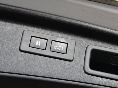 Certified 2023 Subaru Forester Limited image 28