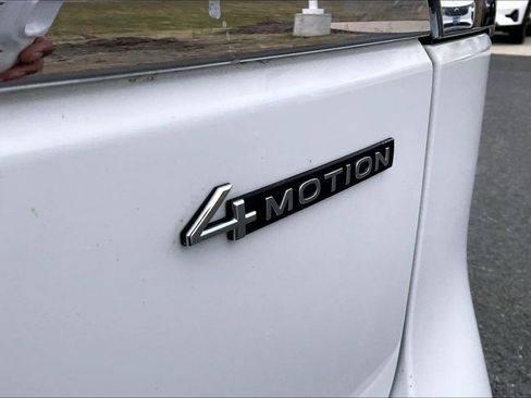 Used 2023 Volkswagen Atlas SE image 24