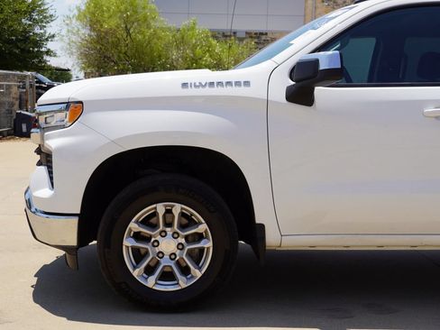 Used 2023 Chevrolet Silverado 1500 LT AWD/4WD image 5