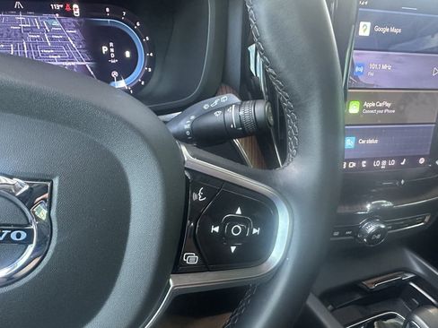 Used 2023 Volvo XC60 B5 Plus w/ Climate Package image 18