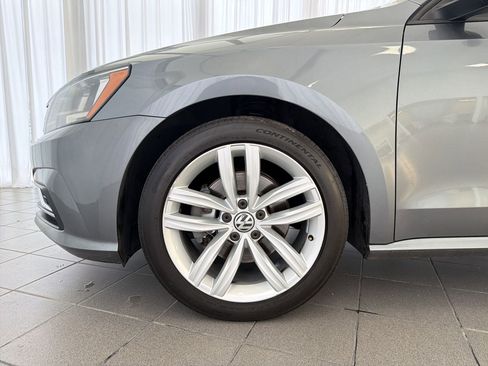 Used 2019 Volkswagen Passat 2.0T Wolfsburg image 12