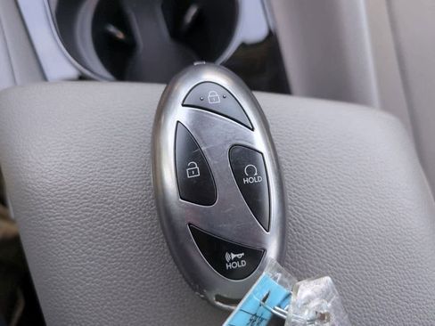 Used 2026 Hyundai Elantra Hybrid FWD image 26
