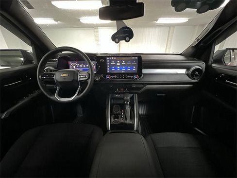 Certified 2024 Chevrolet Colorado LT w/ LT Convenience Package II image 19