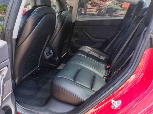 Used 2018 Tesla Model 3 Mid Range image 22