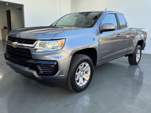Used 2021 Chevrolet Colorado LT w/ Fleet Safety Package image 2