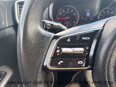 Used 2022 Kia Sportage LX FWD image 11