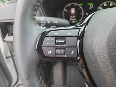 Used 2024 Honda CR-V Sport Touring image 27