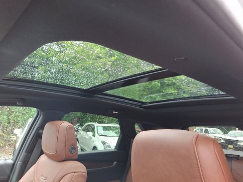 Certified 2025 Cadillac XT5 Premium Luxury image 15