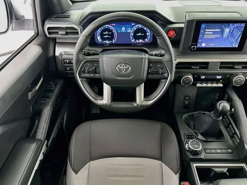 Used 2025 Toyota Tacoma TRD Off-Road AWD/4WD image 21