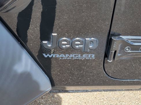 Used 2020 Jeep Wrangler Unlimited Sport image 11