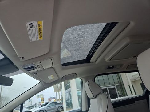 New 2026 Honda Odyssey Touring image 21