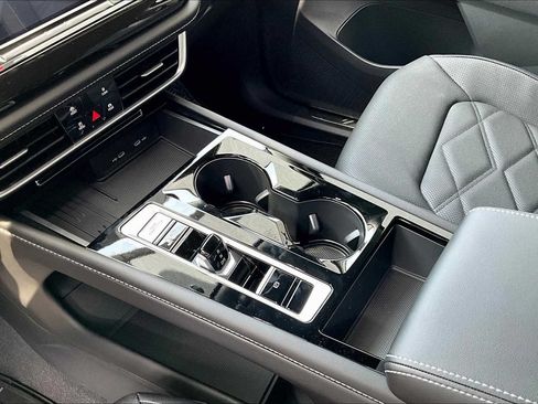New 2026 Volkswagen Atlas SE FWD image 7