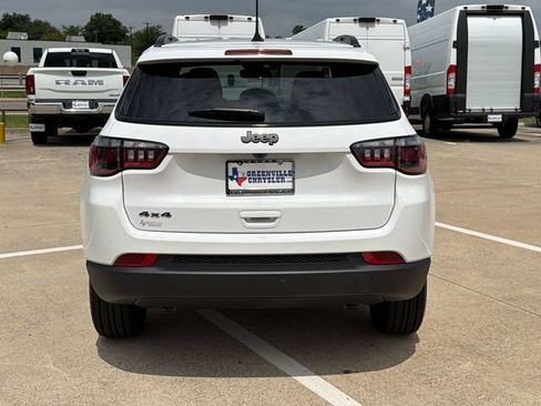 New 2026 Jeep Compass Latitude AWD/4WD image 10