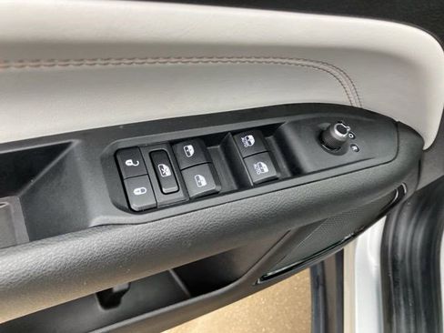 Used 2025 Jeep Compass Limited AWD/4WD image 10