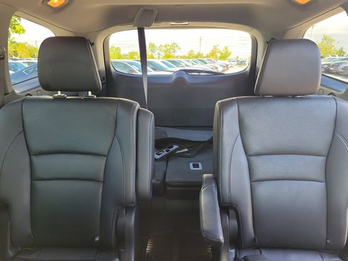 Used 2020 Honda Pilot Elite image 17