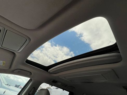 Used 2013 Honda Odyssey Touring image 18