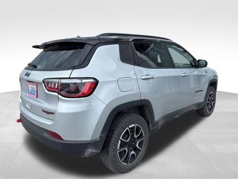 Used 2024 Jeep Compass Trailhawk AWD/4WD image 4