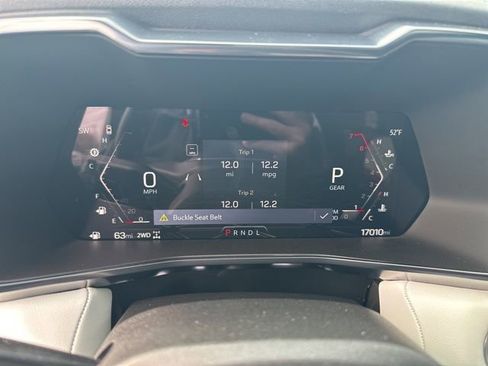 Used 2024 GMC Canyon AT4X image 9